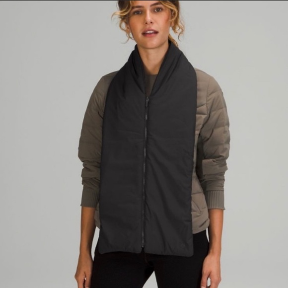Lululemon Black Reversible Quilted Zip Scarf Unisex Nwt - Picture 3 of 14